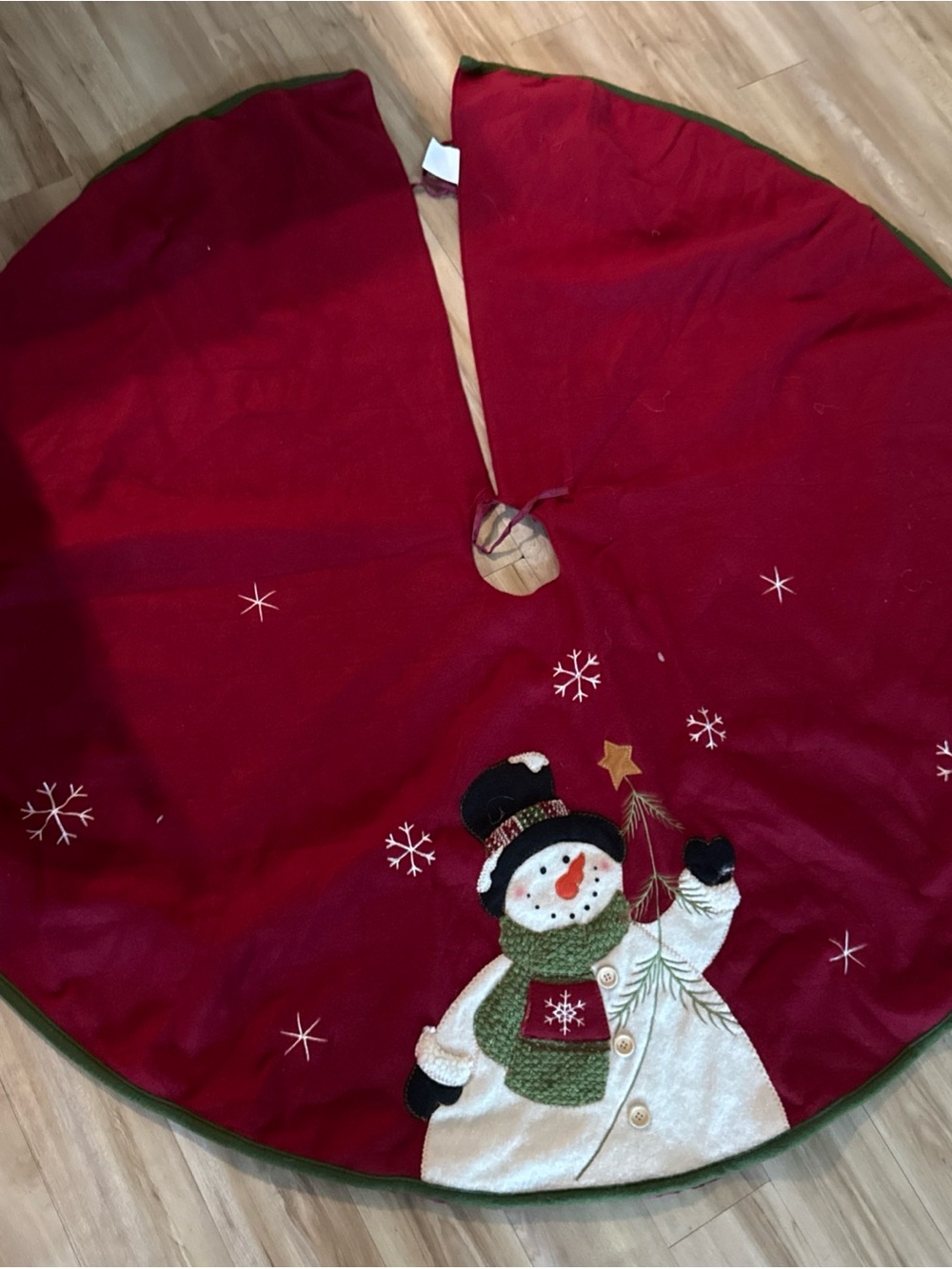 Holiday Snowman Tree Skirt in Red with Green Trim